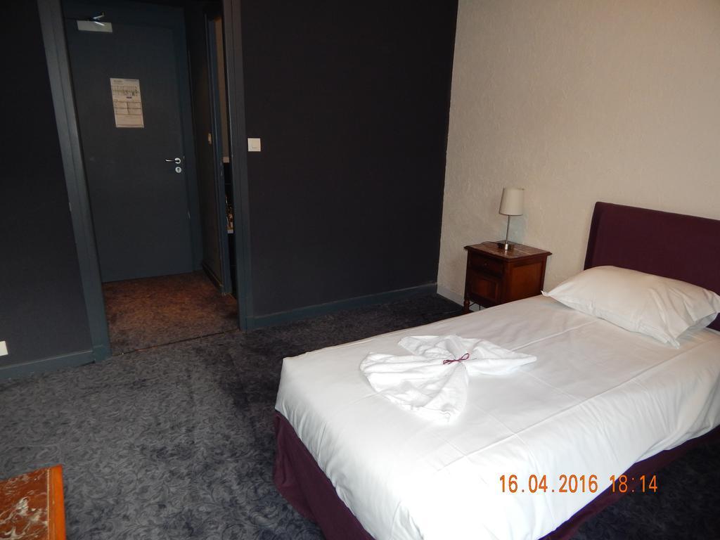 阿勒瓦尔 Homtel Le Parc酒店 外观 照片